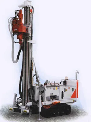 Drilling and grouting rig on crawler